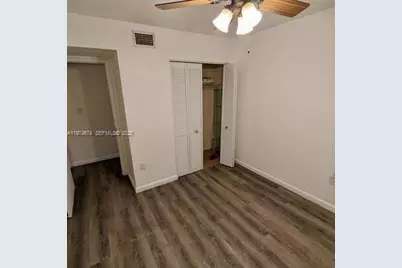 9741 Fontainebleau Blvd #H106, Miami, FL 33172 - Photo 8