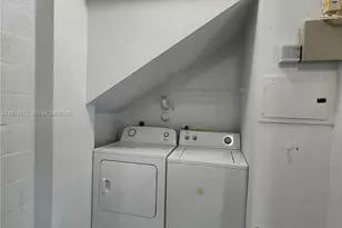 2492 Centergate Dr, Miramar, FL 33025 - Photo 18