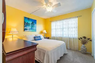 121 Golden Isles Dr, Hallandale Beach, FL 33009 - Photo 28