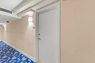 6917 Collins Ave, Miami Beach, FL 33141 - Photo 20