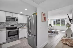 9431 Live Oak Pl, Davie, FL 33324 - Photo 1