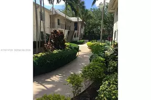 8603 SW 68th Ct, Miami, FL 33143 - Photo 12