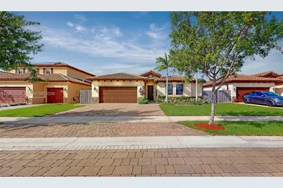 154 SE 23rd Ter, Homestead, FL 33033 - Photo 2