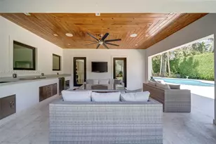 1117 Alfonso Ave, Coral Gables, FL 33146 - Photo 6