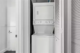 435 21st St, Miami Beach, FL 33139 - Photo 10