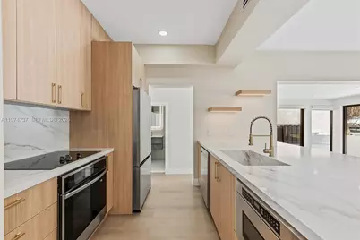 4144 Alton Rd, Miami Beach, FL 33140 - Photo 8