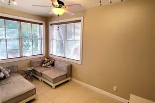 723 Juniper Ln, Weston, FL 33327 - Photo 8