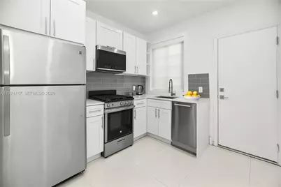 733 Michigan Ave #3, Miami Beach, FL 33139 - Photo 10