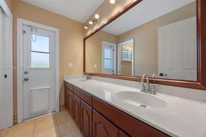 805 Bayside Ln, Weston, FL 33326 - Photo 22