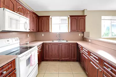 3920 SW 89th Ct #B, Miami, FL 33165 - Photo 4