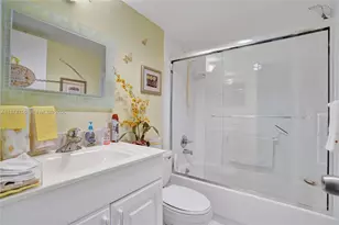 4079 Cambridge D, Deerfield Beach, FL 33442 - Photo 16