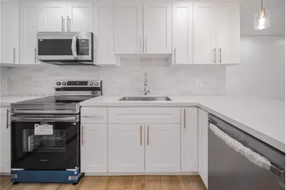 2106 Alfred Dr, Boynton Beach, FL 33426 - Photo 14