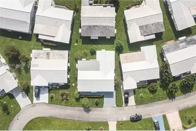 2106 Alfred Dr, Boynton Beach, FL 33426 - Photo 38