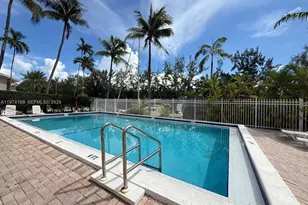 3660 NE 166th St, North Miami Beach, FL 33160 - Photo 32