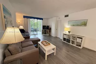 3660 NE 166th St, North Miami Beach, FL 33160 - Photo 12