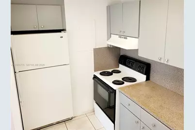 1700 NE 191st St #402, Miami, FL 33179 - Photo 4