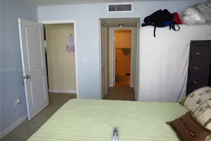 600 NE 36th St, Miami, FL 33137 - Photo 4