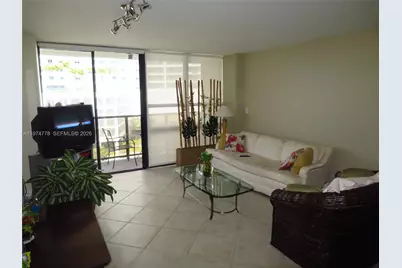 600 NE 36th St #619, Miami, FL 33137 - Photo 10