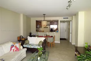 600 NE 36th St, Miami, FL 33137 - Photo 14