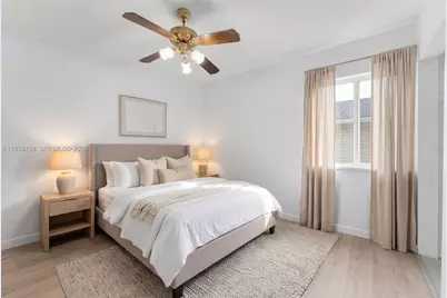 480 NE 109th St, Miami, FL 33161 - Photo 12