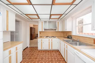 1727 SW 11th Ter, Miami, FL 33135 - Photo 10