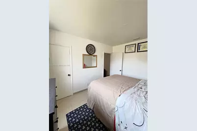 204 SW 7th Ave, Hallandale Beach, FL 33009 - Photo 14