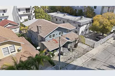 667 NW 1st St, Miami, FL 33128 - Photo 10