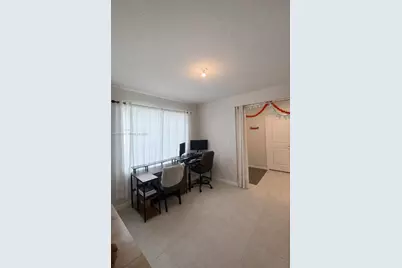 1081 NW 5th St, Florida City, FL 33034 - Photo 6