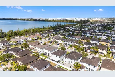 3542 W 93rd Pl, Hialeah, FL 33018 - Photo 60