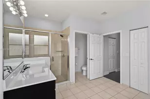 3542 W 93rd Pl, Hialeah, FL 33018 - Photo 56