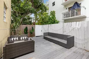 439 15th St, Miami Beach, FL 33139 - Photo 2