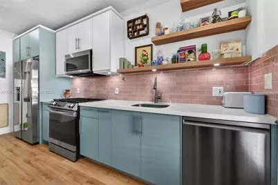 8600 Byron Ave #8600-9, Miami Beach, FL 33141 - Photo 12