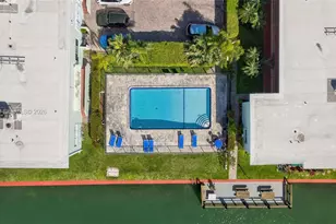 8600 Byron Ave, Miami Beach, FL 33141 - Photo 32