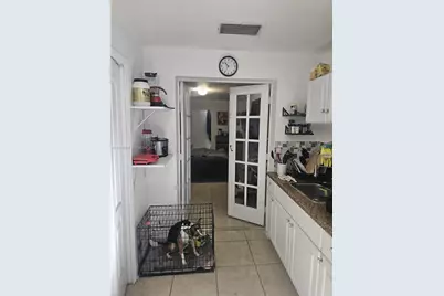 183 E 44th St, Hialeah, FL 33013 - Photo 32