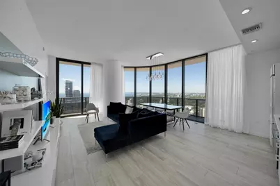 55 SW 9th St #4406, Miami, FL 33130 - Photo 2