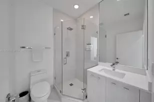 55 SW 9th St, Miami, FL 33130 - Photo 36