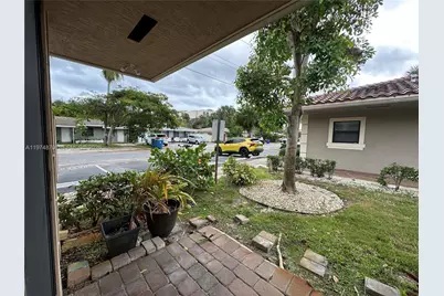 1045 NE 10th Ave #1, Fort Lauderdale, FL 33304 - Photo 28