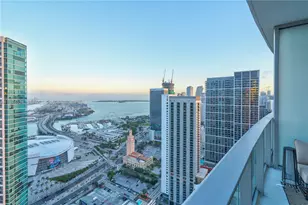 851 NE 1st Ave, Miami, FL 33132 - Photo 16