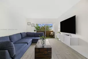 7801 NE 4th Ct, Miami, FL 33138 - Photo 2