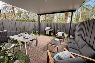 10233 NW 89th Terrace, Doral, FL 33178 - Photo 16