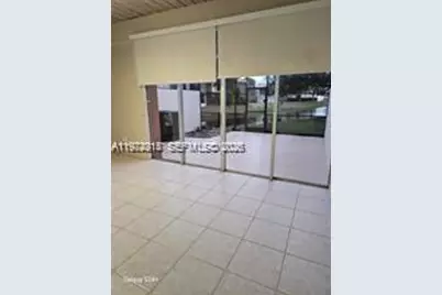 7601 SW 105th Ave, Miami, FL 33173 - Photo 6