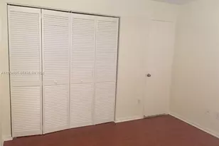 331 Ives Dairy Rd, Miami, FL 33179 - Photo 12