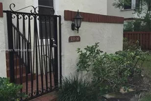 331 Ives Dairy Rd, Miami, FL 33179 - Photo 20