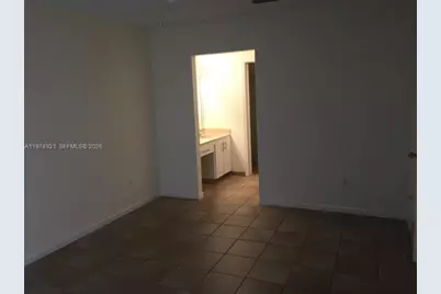 331 Ives Dairy Rd #331-10, Miami, FL 33179 - Photo 8