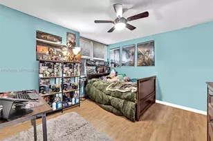 9410 Live Oak Pl, Davie, FL 33324 - Photo 32