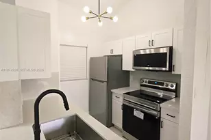 2881 N Oakland Forest Dr, Oakland Park, FL 33309 - Photo 2