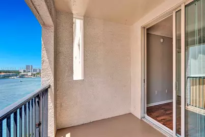 17150 N Bay Rd #2802, Sunny Isles Beach, FL 33160 - Photo 16