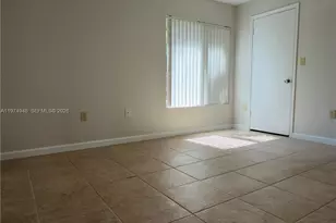 2647 NW 33rd St, Oakland Park, FL 33309 - Photo 10