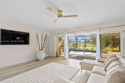 5706 Guava Dr, Tamarac, FL 33319 - Photo 6