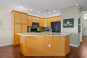 15562 SW 54th Ct, Miramar, FL 33027 - Photo 8